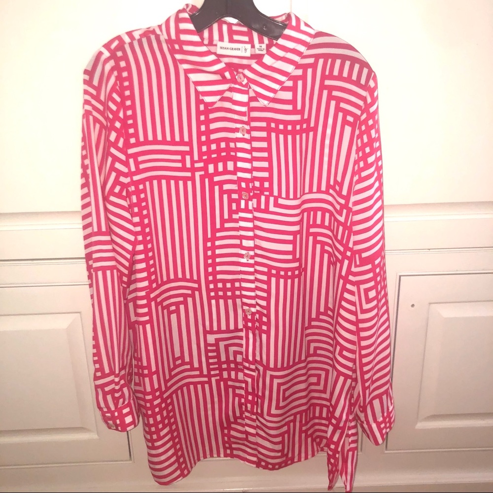 Susan Graver pink geometric blouse